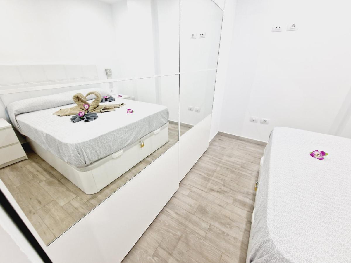 Luxury San Marino Apartment & Pool View Los Cristianos  Exterior foto
